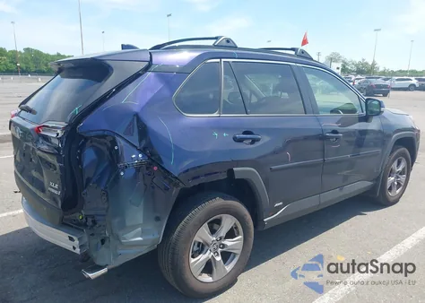 2024 Toyota Rav4 Hybrid Xle z USA, uszkodzony, nr VIN JTMRWRFVXRJ058637